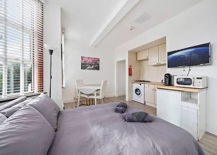 Charming Flat In Shepherds Bush